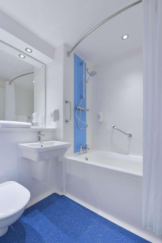 Travelodge Caerphilly Ruang foto